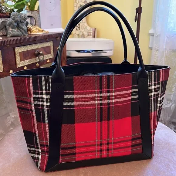 NWT Victorias Secret Red Black Novacheck Large Tote Bag - Picture 3 of 13